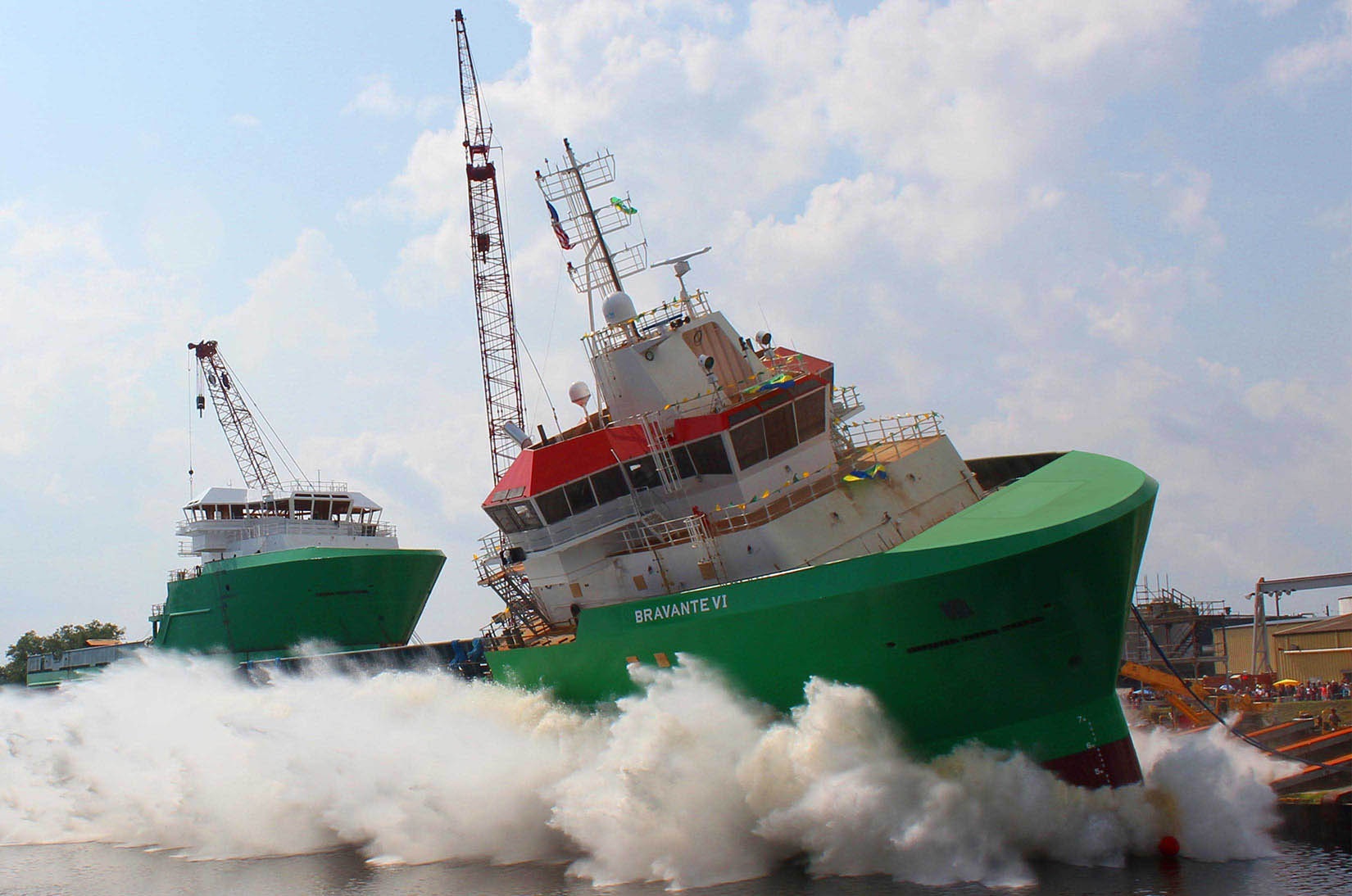 Acidente na Bacia de Campos: Homem cai no mar e está disparecido por mais de 24 horas