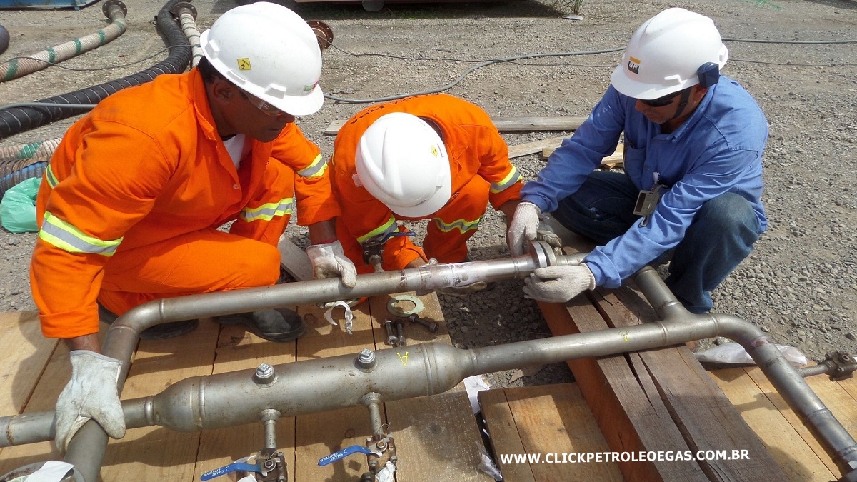 TST VAGAS MACAÉ TÉCNICOS AKNOR