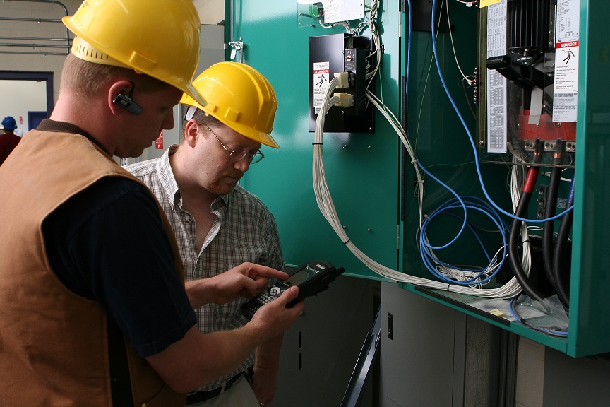 Recursos Humanos com vagas para Soldador Eletricista e Mecânico