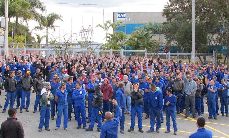 Engenheiros SAE Towers Vagas Estruturas Metálicas