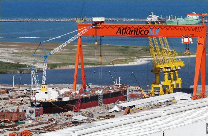 Em meio á divídas Estaleiro suspende atividades