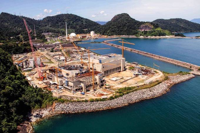 Eletronuclear recebe adiantamento de 2,5 bilhões de reais para retomar as obras da usina nuclear Angra 3 em 2020