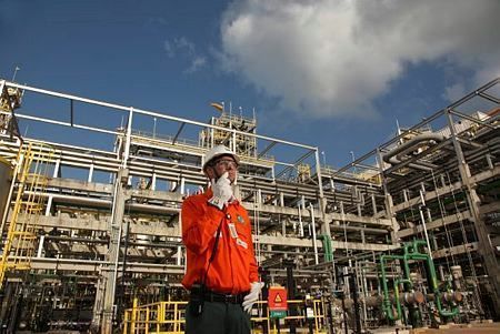 Mubadala sai na frente e apresenta a melhor proposta na compra da refinaria RLAM da Petrobras