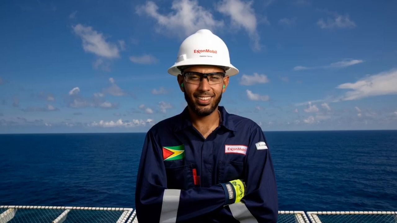 A multinacional de petróleo Exxon Mobil convoca no Rio de Janeiro e em Curitiba candidatos sem experiência para vagas em programa de estágio 2021