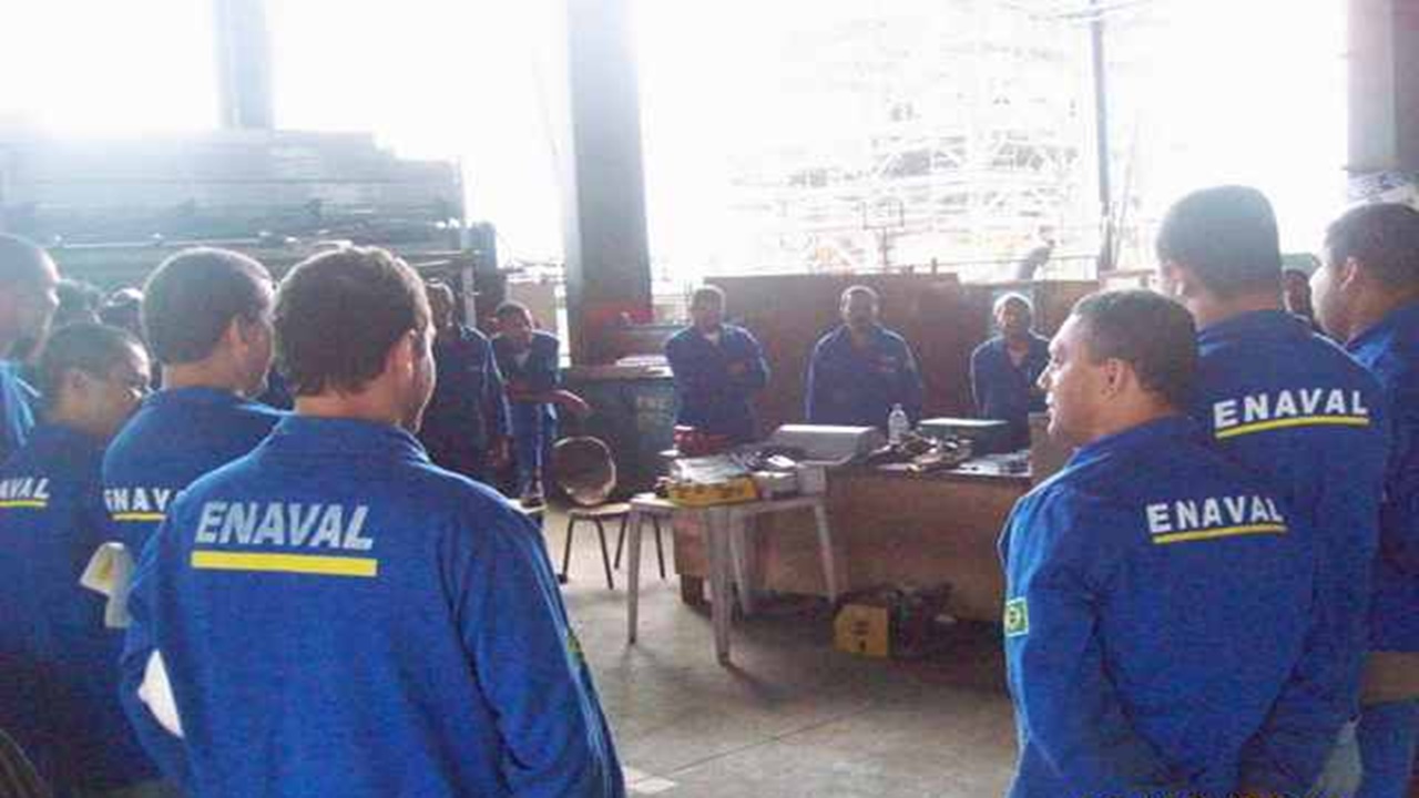 macaé - naval - emprego - currículo - vagas