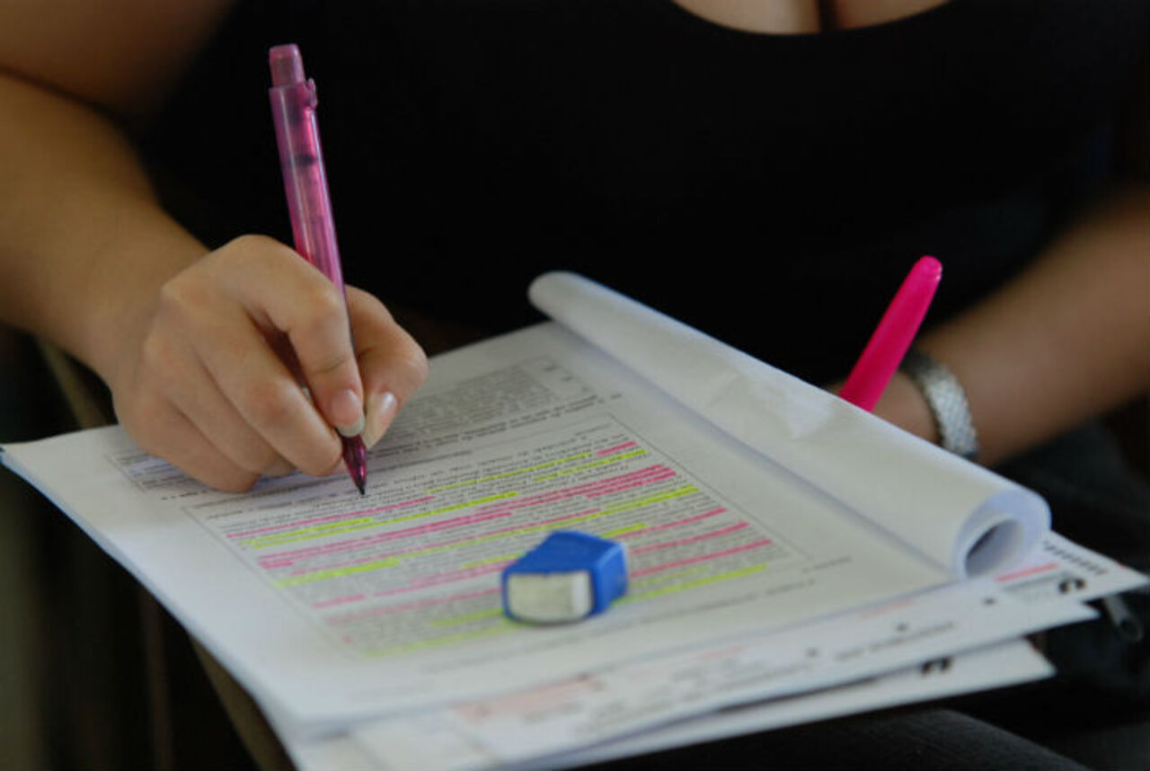 Cursos gratuitos - inglês - UFPE