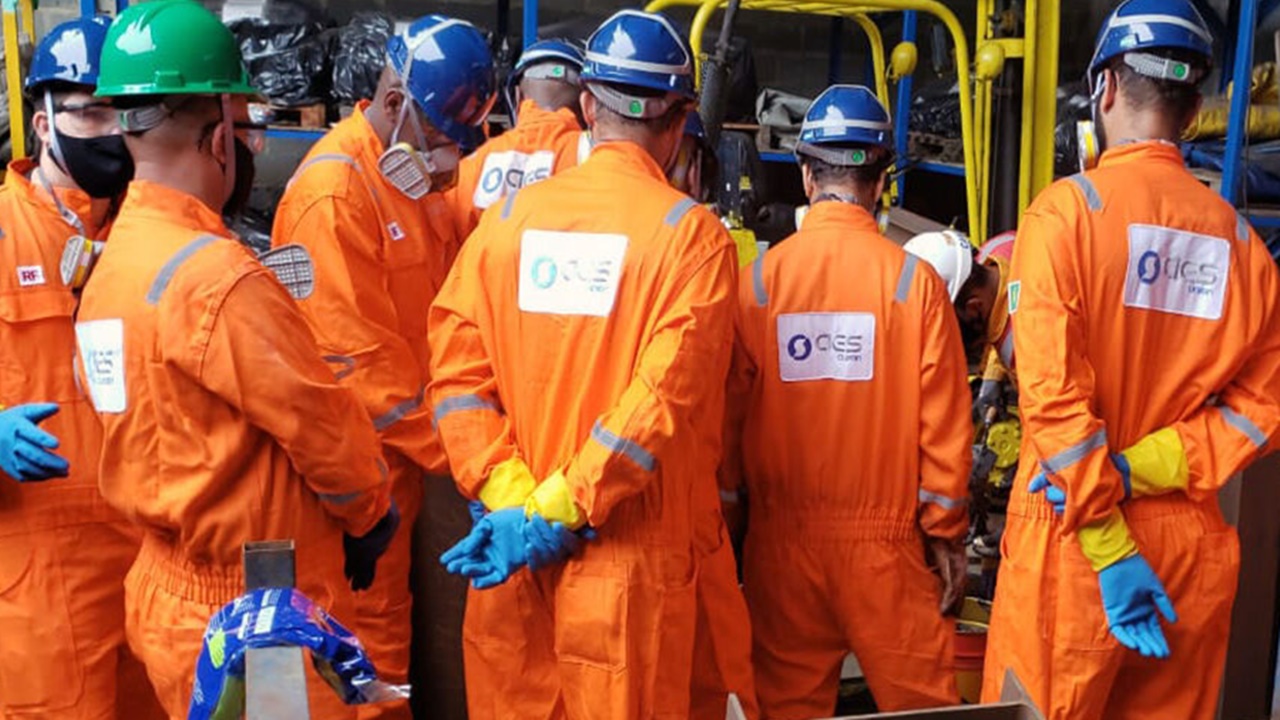 emprego - ajudante - rio de janeiro - ensino médio - vagas