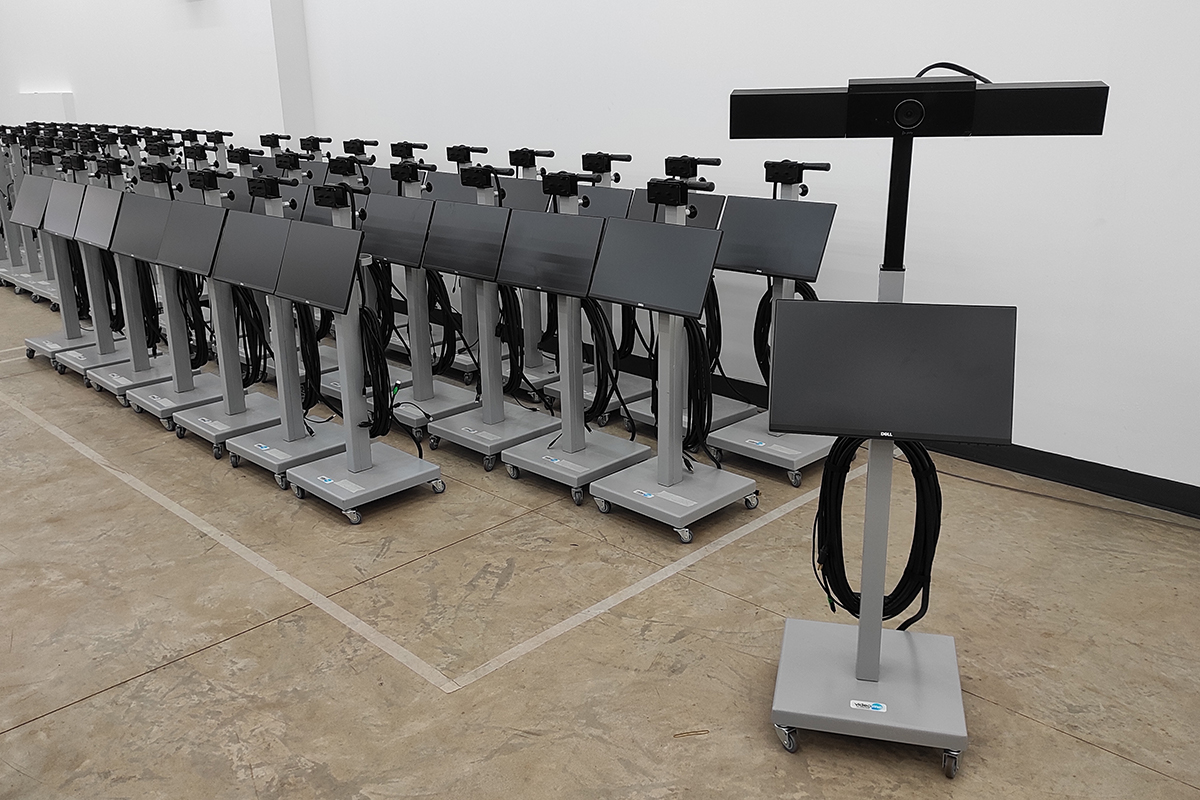 tecnologia - robô - alunos