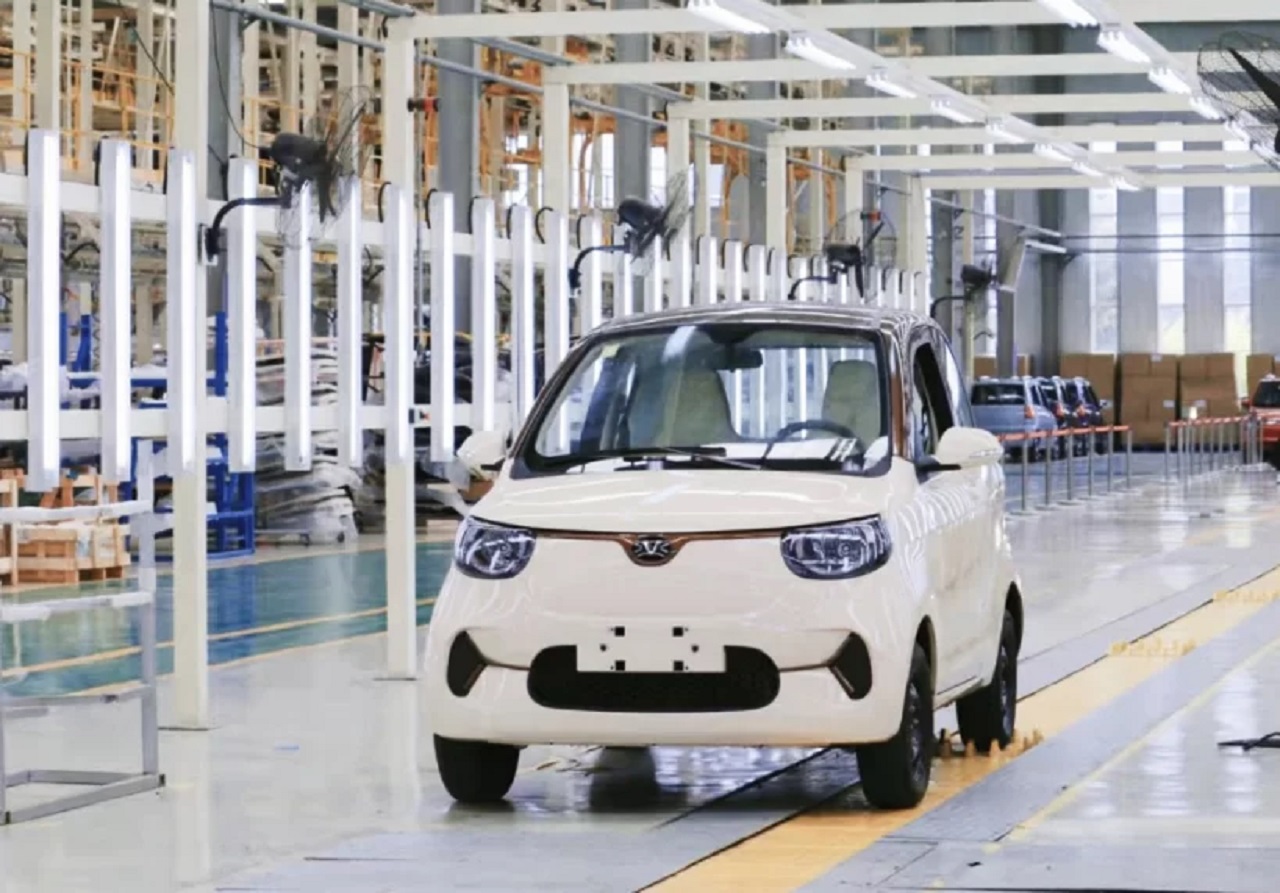 China bate novo recorde ao lançar o carro elétrico mais barato do mundo por apenas R$ 50 mil