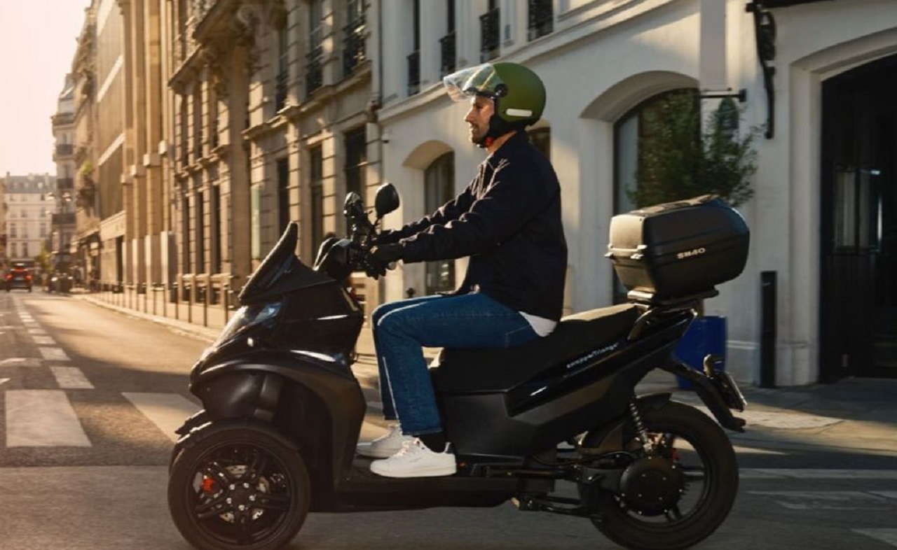 O triciclo elétrico SwapperTriango+ é a nova aposta da Zeway no mercado de veículos elétricos. Leia a seguir!