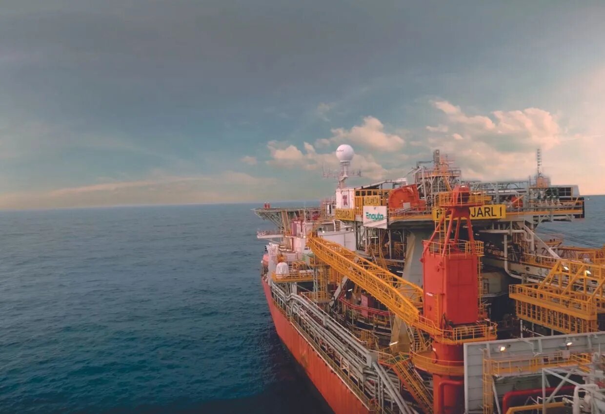 A companhia finalizou com sucesso sua primeira emissão de debêntures simples em oferta pública restrita, com arrecadação de R$ 1,4 bilhão. O montante será utilizado para a instalação do Sistema Definitivo no Campo de Atlanta e da nova plataforma FPSO da Enauta.