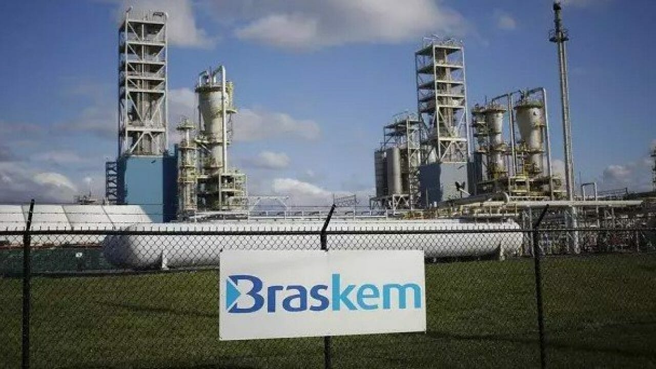 Lula propõe estatizar parte da Braskem para salvar Novonor, ex-Odebrecht