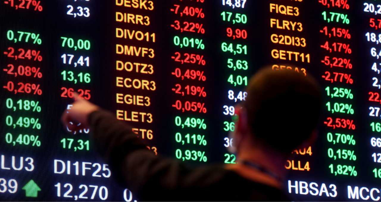 investidores, dados econômicos, bancos centrais, bolsas internacionais, otimismo, Banco Central, Federal Reserve, Copom, Selic, Jerome Powell, Banco Central Americano, Produto Interno Bruto, PIB, relatório ADP, JOLTs, payroll, ações, investir, bolsas asiáticas, Ibovespa, câmbio, frigoríficos, carne bovina, boi gordo, Tóquio, Hong Kong, Xangai, Londres, FTSE100, commodities, minério de ferro, petróleo.