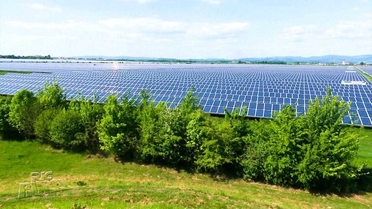 Controvérsia sobre energia solar por assinatura, oferecida por proprietários de fazendas solares, com riscos de regulamentação no Brasil