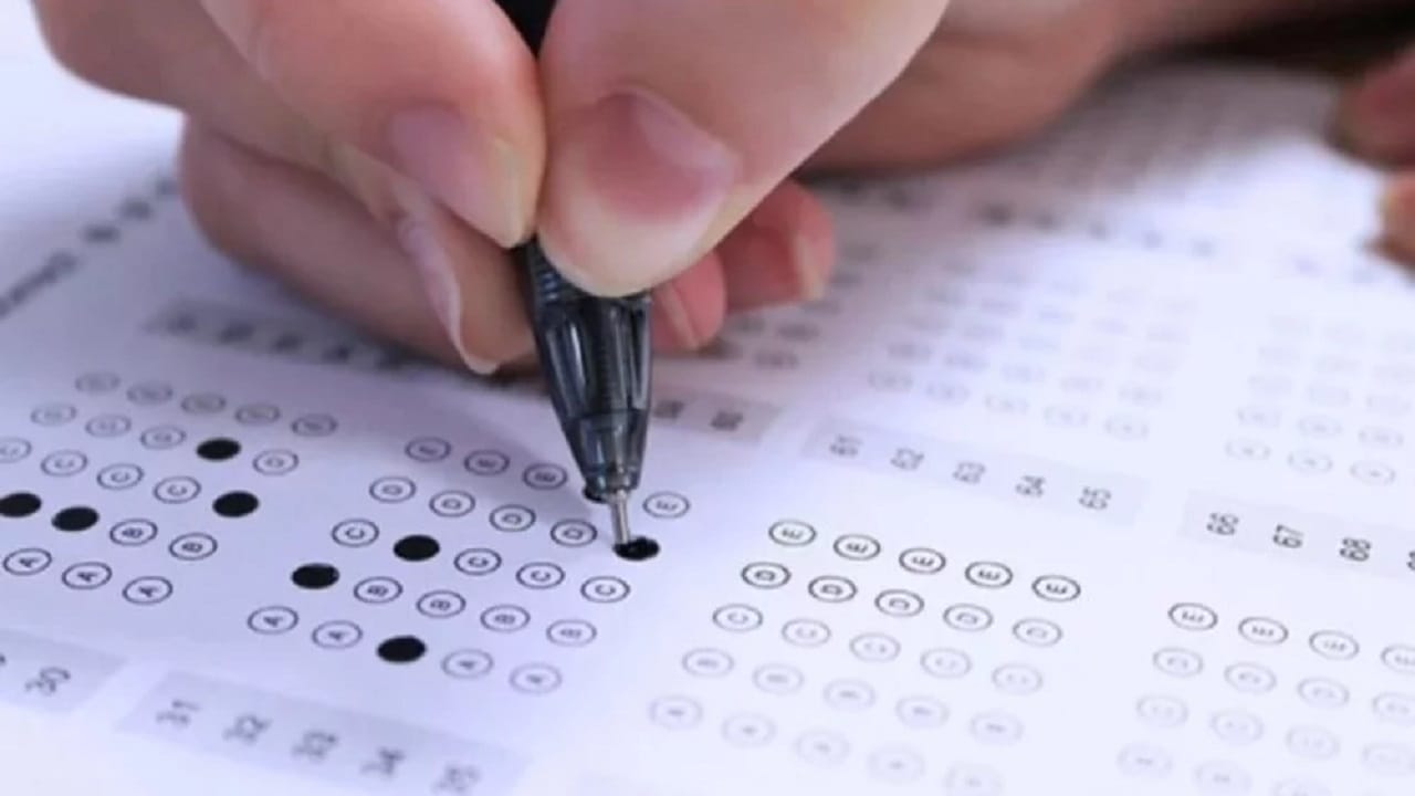 Prefeitura abre concurso público para pessoas com ensino médio e salários de até R$ 8,2 mil