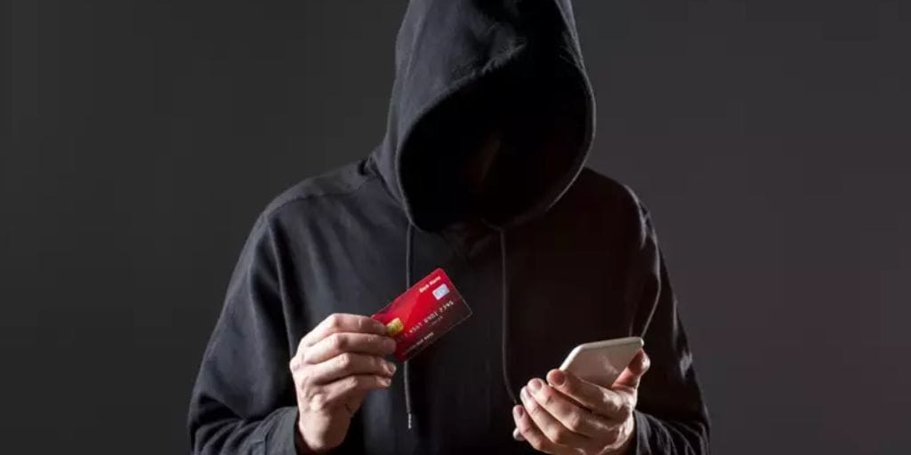 O novo vírus se chama Coyote e chega ao usuário de forma disfarçada como atualização para aplicativos no Windows. (Imagem: reprodução)