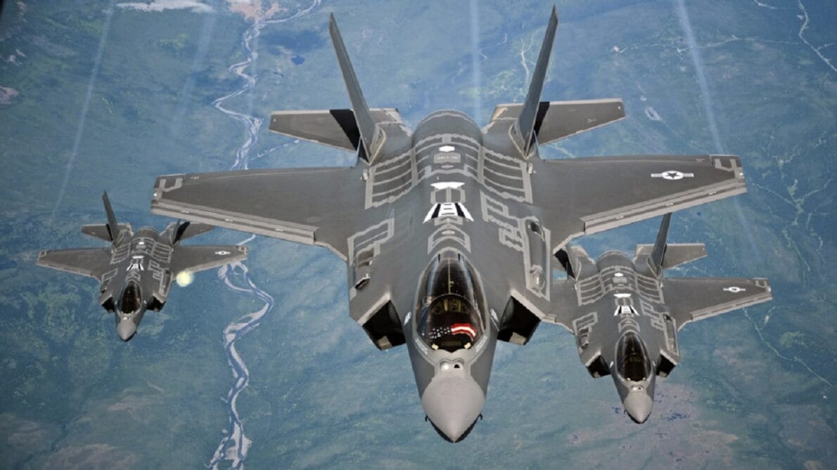 F-35 Lightning - O atual avião mais poderoso e letal do mundo, com uma velocidade de até 1.960 kmh