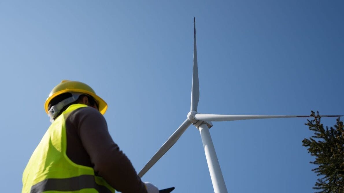 Echoenergia abre diversas vagas de emprego para diferentes áreas e localidades; Oportunidades para coordenador comercial, estagiário em engenharia, analistas e mais 