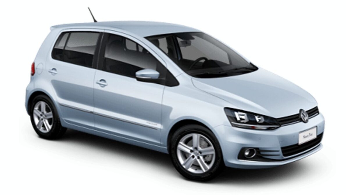 Volkswagen Fox Highline: descubra por que este hatchback compacto se destaca frente ao Gol e outros concorrentes com seu design moderno..