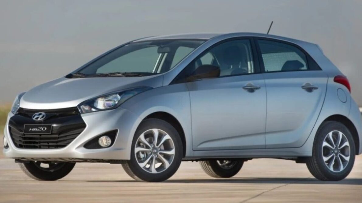 O Hyundai HB20 Comfort 2013 é um carro compacto que combina potência, economia de combustível e design funcional.