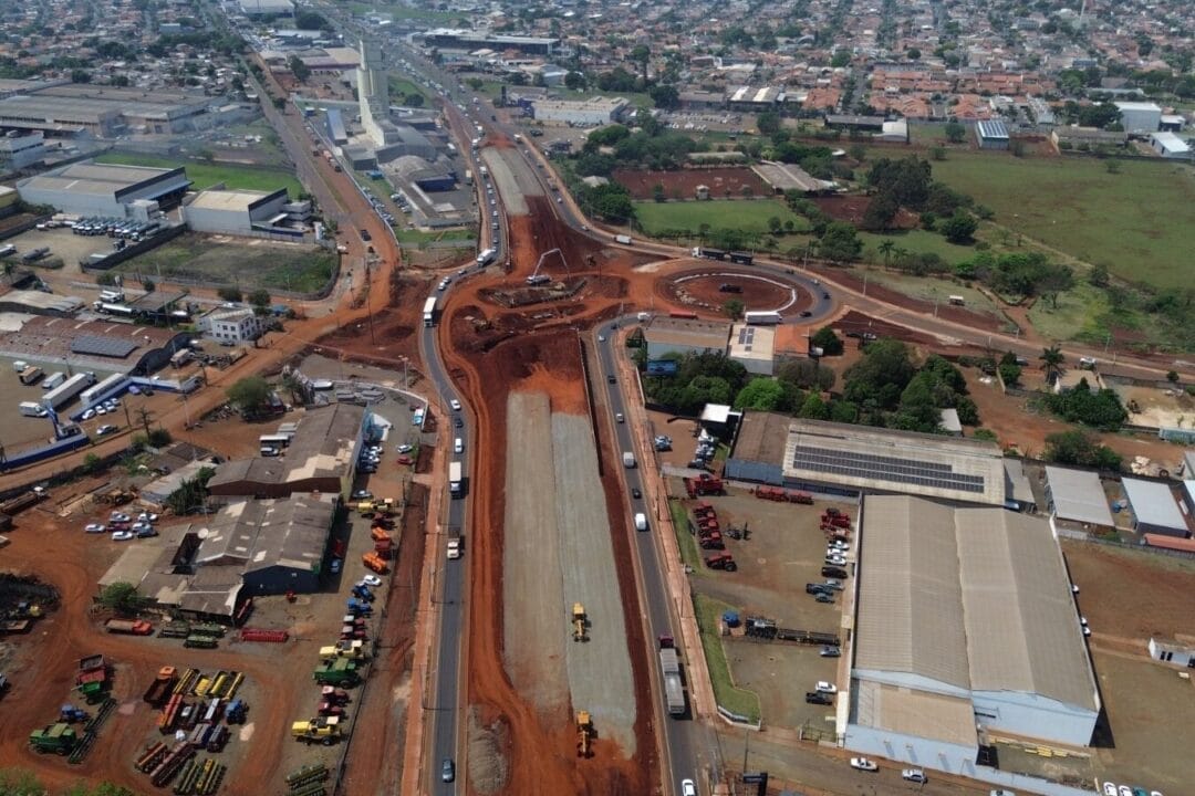Novo viaduto de Londrina na BR-369 começa a tomar forma Foto: DER Novo viaduto de Londrina na BR-369 começa a tomar forma
Foto: DER