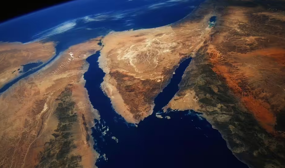 A ponte ligaria a África ao Oriente Médio através do Mar Vermelho