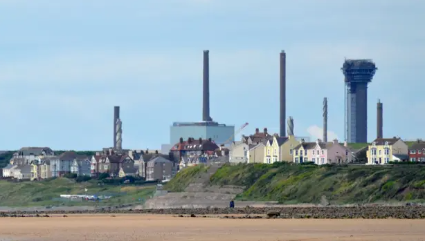 A usina nuclear de Sellafield, no Reino Unido, é uma das maiores do mundo e acumula resíduos radioativos há décadas. Agora, ela será o ponto de partida para o descarte seguro de 140 toneladas de plutônio, transformando risco em oportunidade.