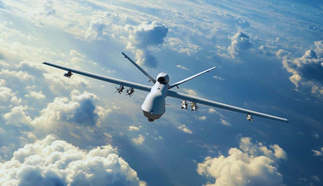 Musk acredita que os drones podem agir em grupo, como enxames, tornando a estratégia de combate mais inteligente e imbatível. Ele também defende que, sem pilotos, as máquinas podem superar os limites físicos impostos ao corpo humano.