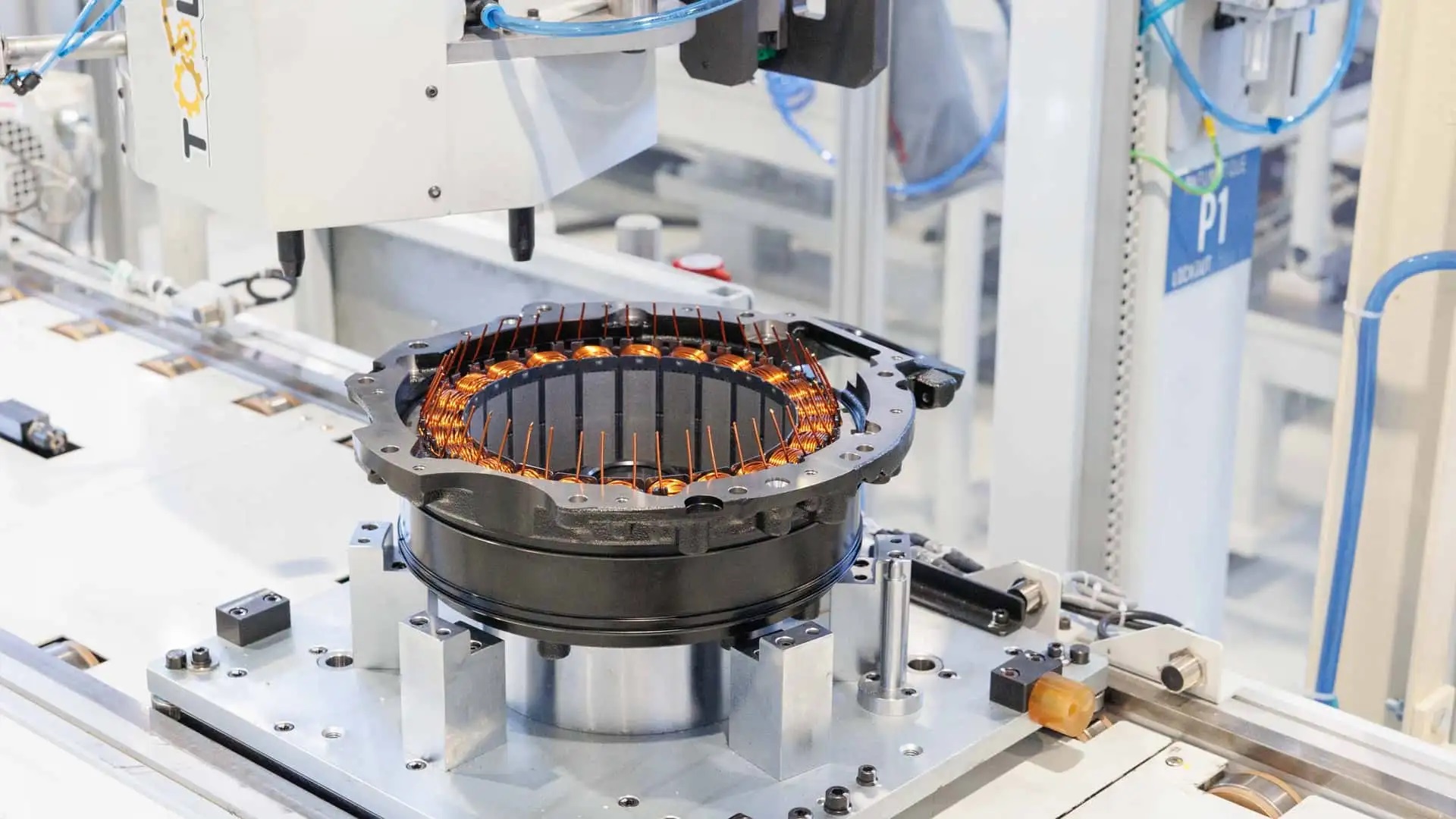 Novo motor elétrico promete 66 cv e 212 Nm para revolucionar híbridos plug-in e convencionais com tecnologia de ponta 