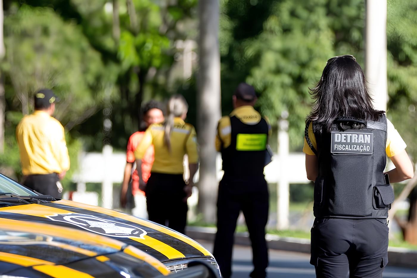 Novo processo seletivo o Detran-PA oferece vagas sem concurso: departamento está com dezenas de oportunidades para candidatos de nível médio + salários de até R$ 4 mil. Saiba como concorrer às vagas no Detran!
