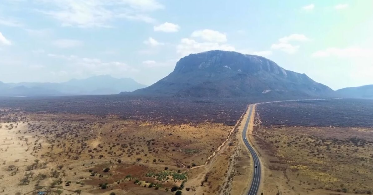 Serão construídos portos, ferrovias, rodovias, oleodutos e aeroportos para melhorar a conexão entre Quênia, Etiópia e Sudão do Sul. O projeto também inclui novas cidades turísticas e infraestrutura moderna para impulsionar a economia.