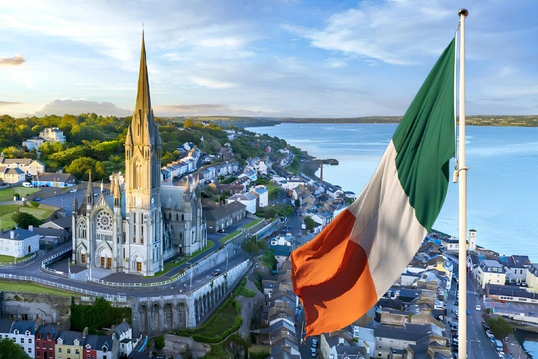 Empregos no exterior: empresa da Irlanda abre 1.500 vagas para cuidadores com possibilidade de contratação internacional