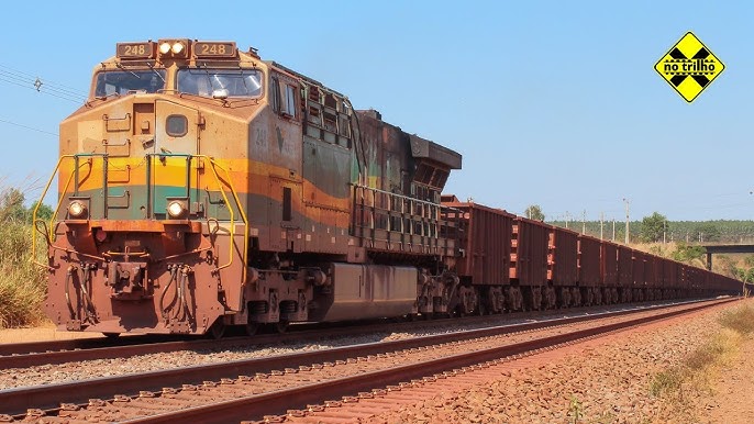 Gigante brasileiro! 🇧🇷 O trem de carga mais longo do mundo (EFC da Vale) 3.5km, 330 vagões e seu valioso minério de ferro.