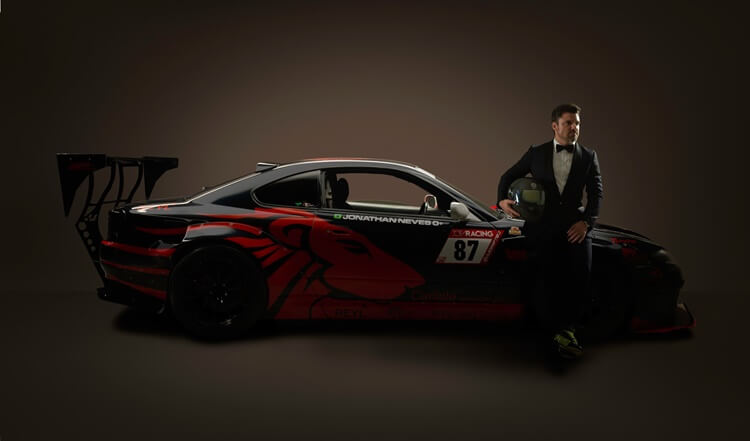 Piloto de Blumenau Fecha Contrato Milionário para Filme com Carros Japoneses Raros