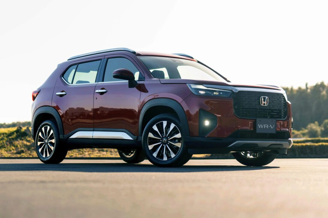 Honda WR-V 2025 chega com motorizações inéditas e visual moderno. Produzido no Brasil, promete ser um forte concorrente no segmento de SUVs compactos.