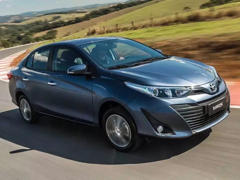 Conheça o Toyota Yaris Sedan 2021: autonomia de até 653 km, tecnologia, segurança e conforto, tudo em um modelo confiável e acessível.