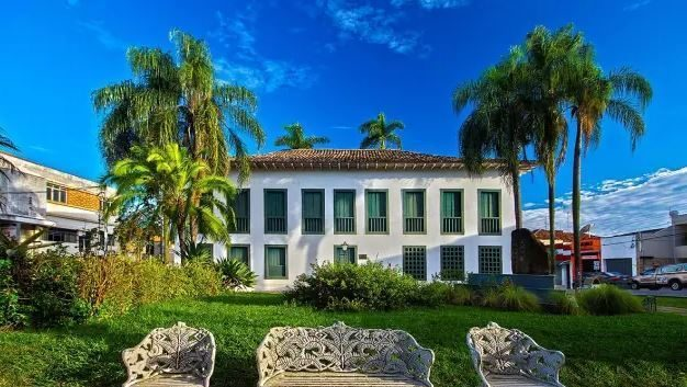 Atibaia, no interior de SP, supera o Canadá em segurança e qualidade de vida, mostrando um novo padrão para cidades brasileiras.