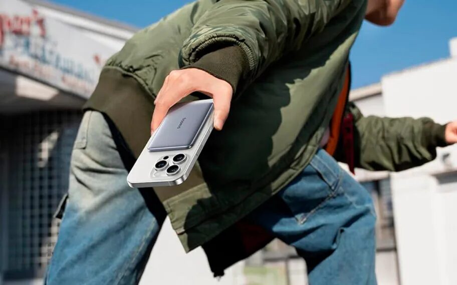 Power bank magnético ultrafino da Baseus oferece potência e portabilidade impressionantes, redefinindo a experiência de carregamento.