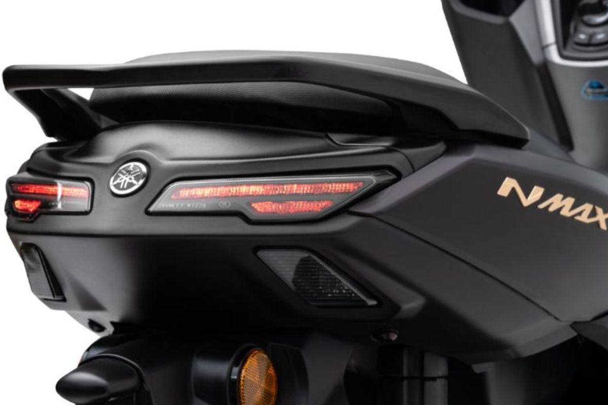Yamaha NMAX 160: A "rival da PCX" que une conforto, performance e economia de 40 km/l