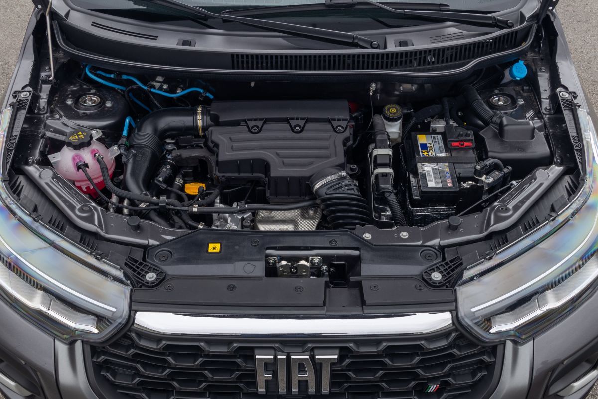 A picape mais vendida do Brasil agora é turbo: a nova Fiat Strada e o fim da fama de "manca"