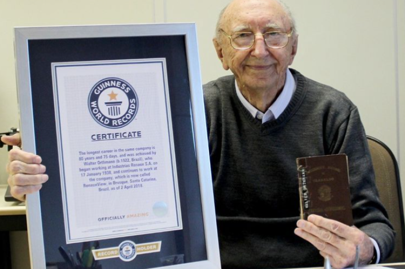 Carreira mais longa na mesma empresa o recorde mundial é brasileiro! Conheça Walter Orthmann, 86 anos de lealdade e suas lições de vida