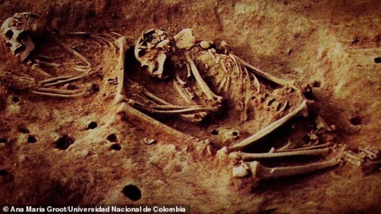 Imagem de escavação arqueológica em Checua, na Colômbia, onde pesquisadores encontraram restos mortais de uma civilização desaparecida com DNA sem equivalentes modernos. Descoberta crucial para os estudos de arqueologia genética sul-americana.
