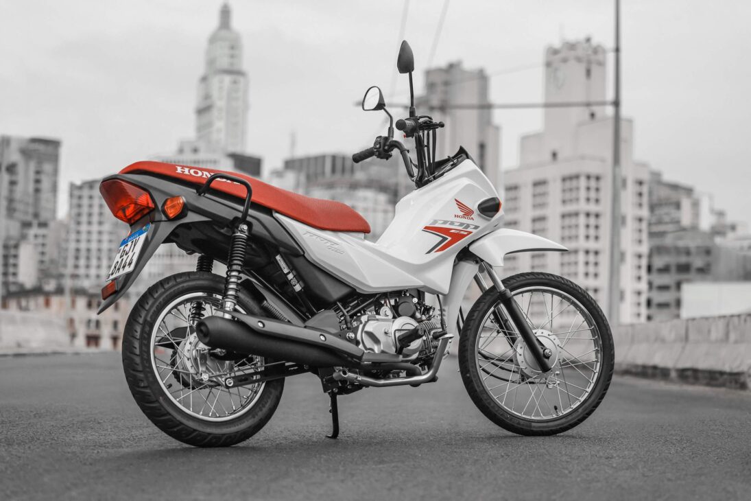 Honda Pop 110i ES 2025, a moto pau pra toda obra do Brasil, lidera vendas no Nordeste e faz quase 50 kml