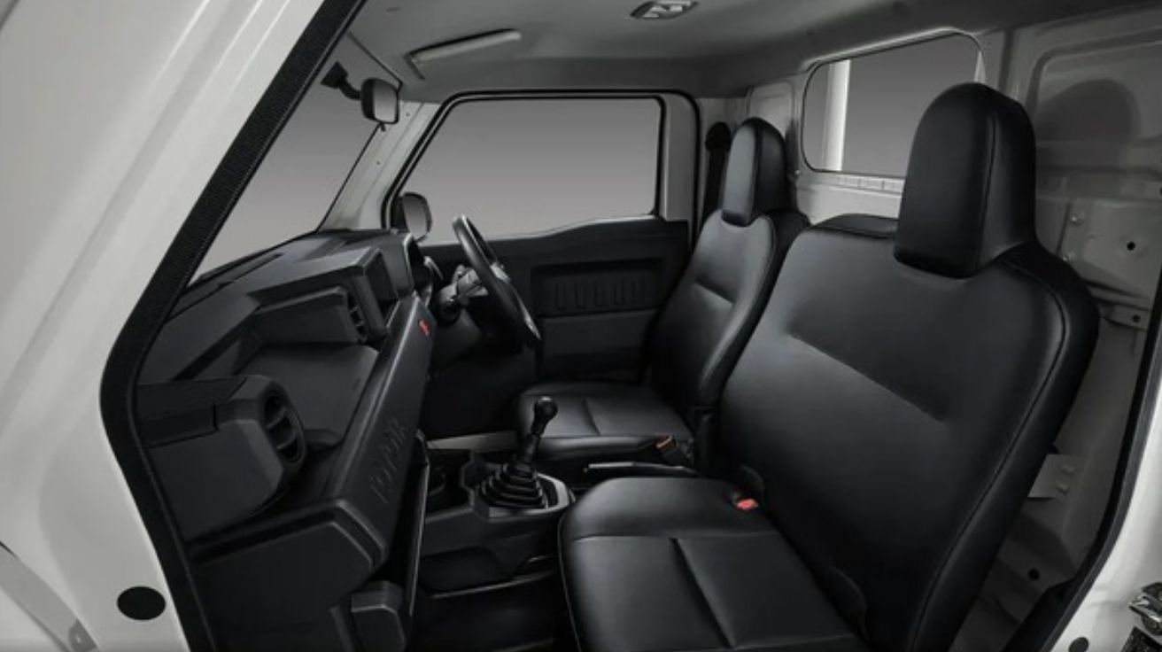 Nova picapinha da Toyota tem cara de Bandeirante, motor 2.7 turbo e pode custar menos da metade de uma Hilux. Será o novo hit rural?