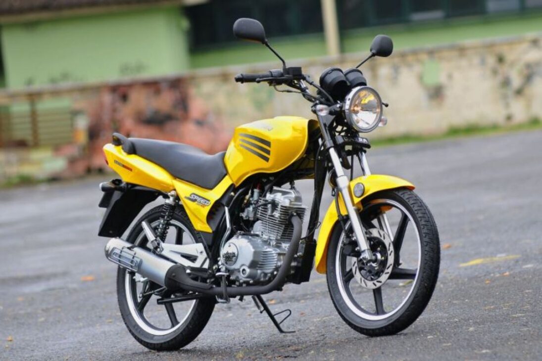 Lembra dessa moto da Dafra ? A street que tentou desafiar a CG com design e painel digital, mas que sumiu do mercado