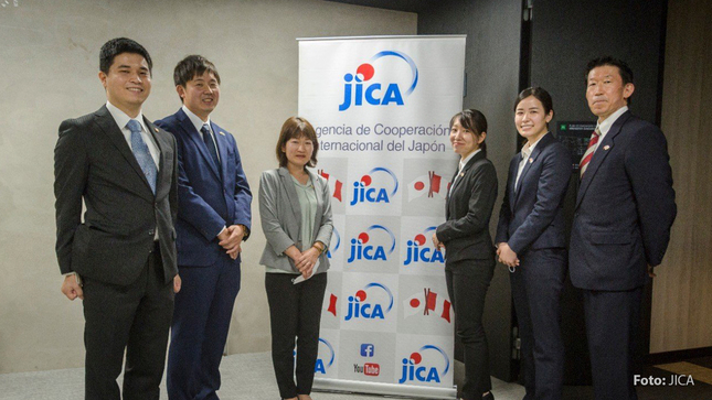 Modelo japonês em ação como o Japão envia especialistas da JICA para capacitar dezenas de países rumo à autossuficiência.