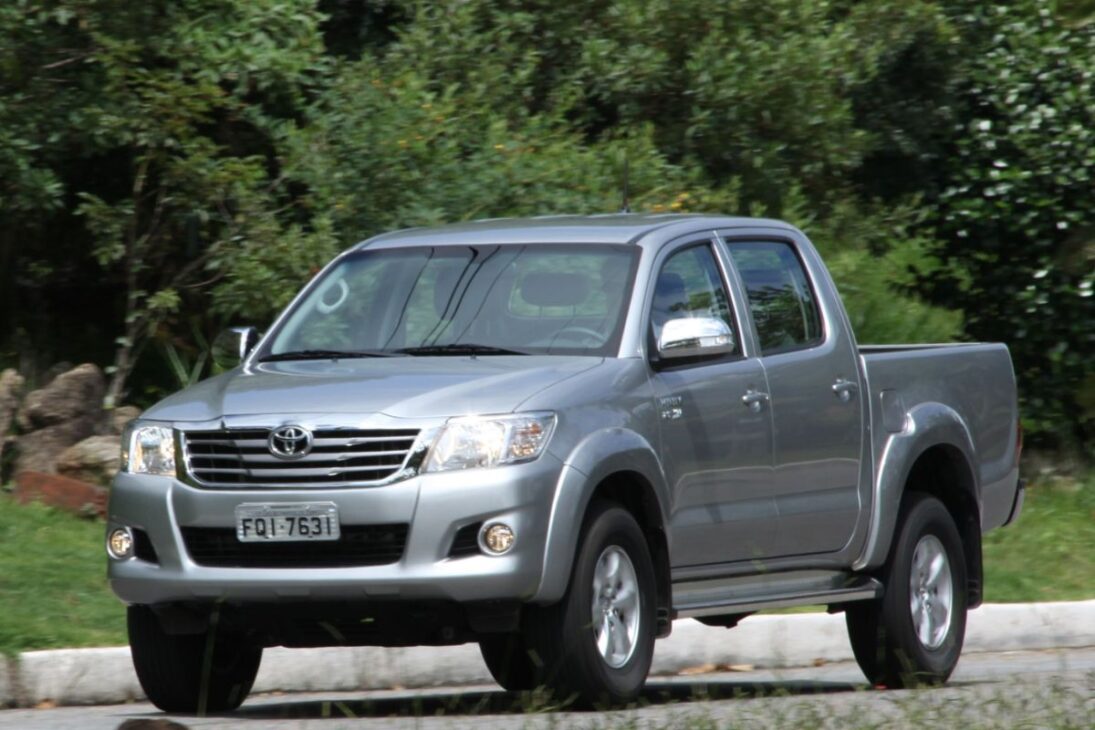 A versão SRV 2015 manual se tornou um "unicórnio" porque foi a última a oferecer "o melhor de tudo" sem sacrifícios. Quem quisesse um câmbio manual em 2016 teria que abrir mão dos bancos de couro, do ar digital e, principalmente, dos importantes controles de estabilidade e tração.