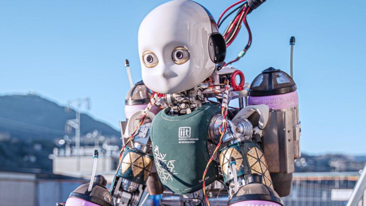 Robô, Mochila a jato, Tecnologia