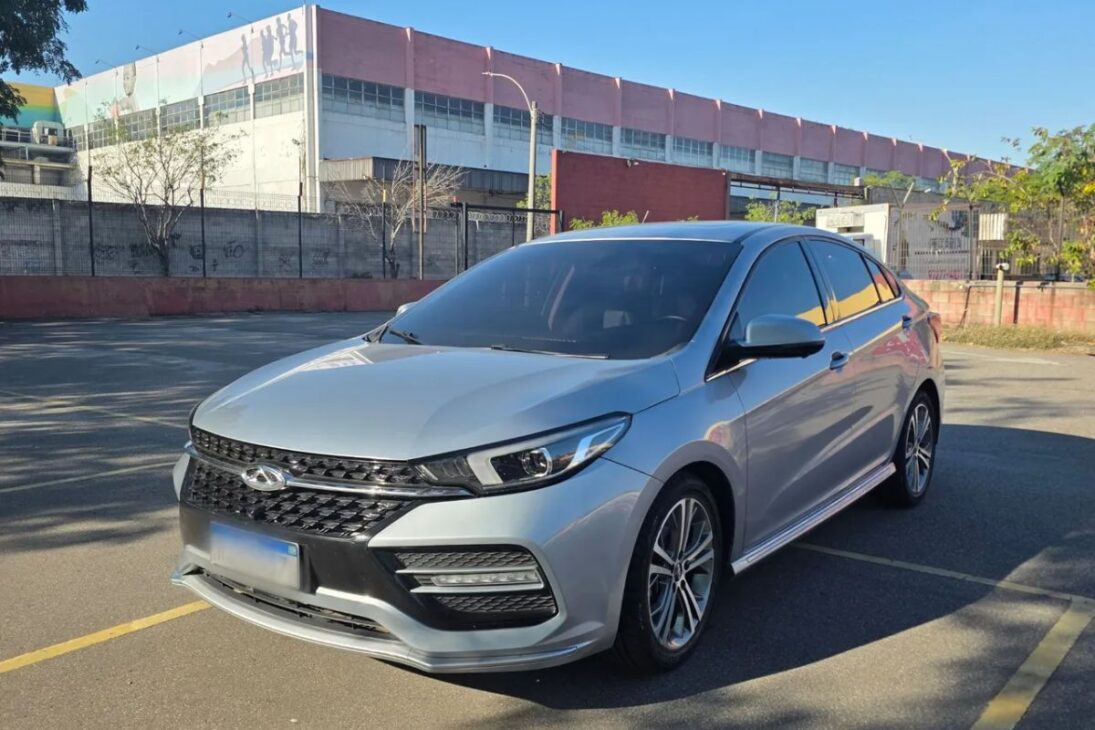 5 carros que valem ouro, custam menos que um zero pelado e entregam desempenho de gente grande