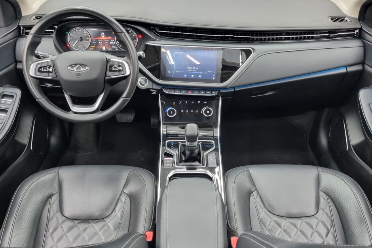 Sem pagar R$ 100 mil em hatch pelado: esses 5 carros seminovos são mais negócio